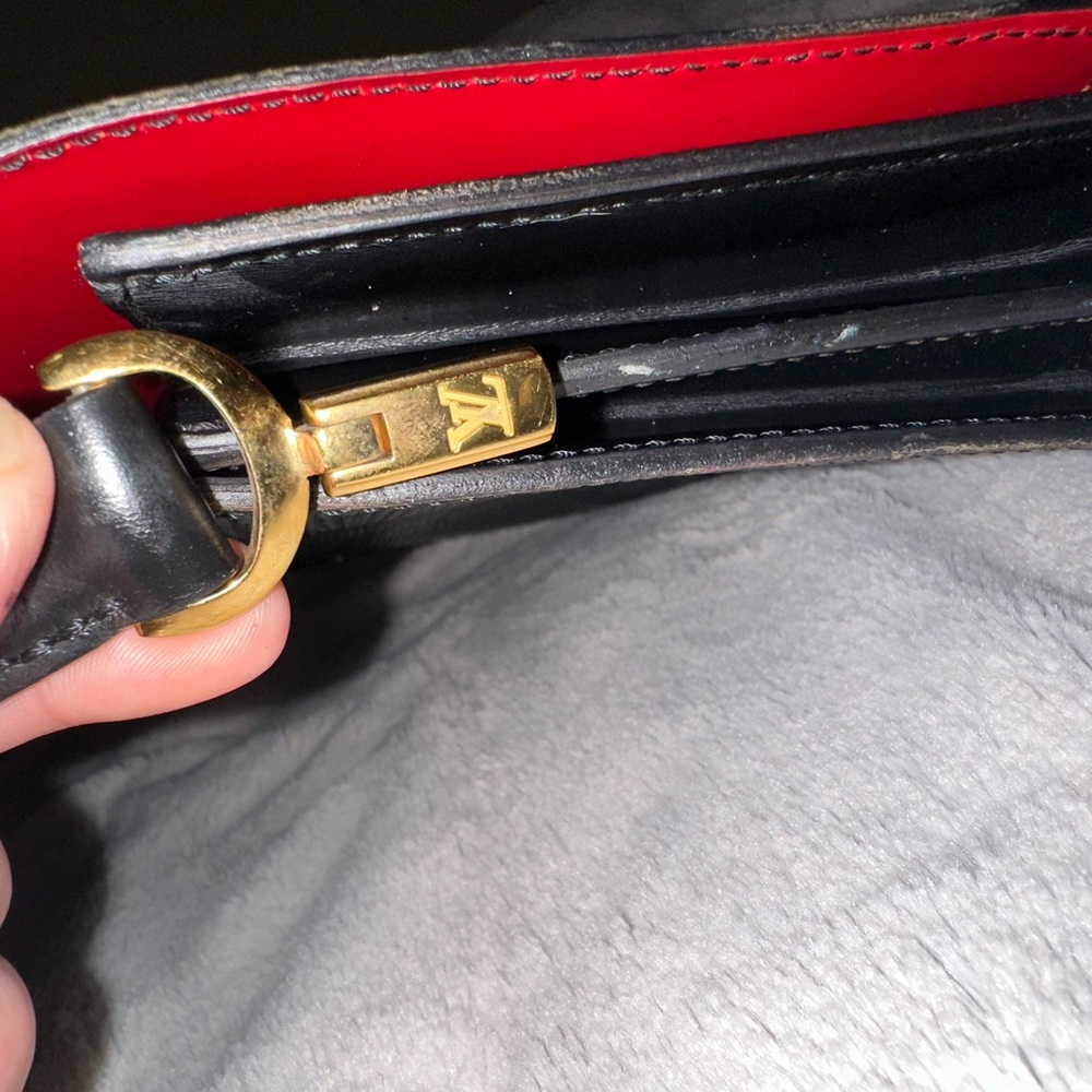 Authentic Louis Vuitton Epi Friedland Shoulder bag - Picture 10 of 16